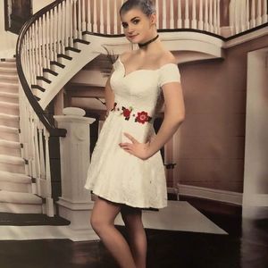 Meet your Posher, Tara